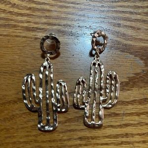 Metal cactus earrings